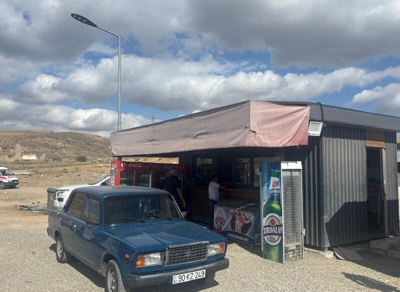 Saxta olduğu azmış kimi içindən milçək də çıxdı - Fotolar