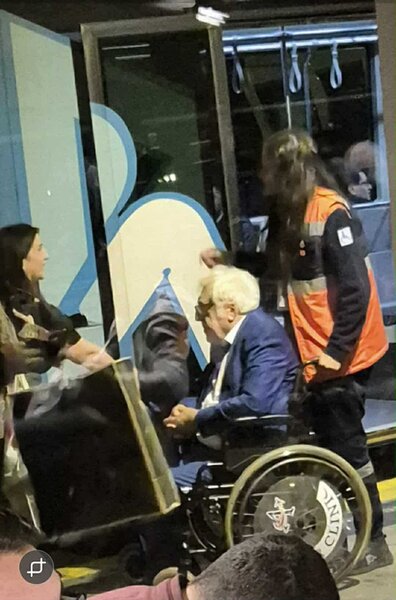 Anardan həmin fotosu ilə bağlı - Açıqlama