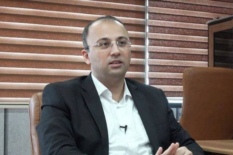 "Dini kəbin qadının haqqının tapdalanmasına xidmət edir" – Elşad Miri