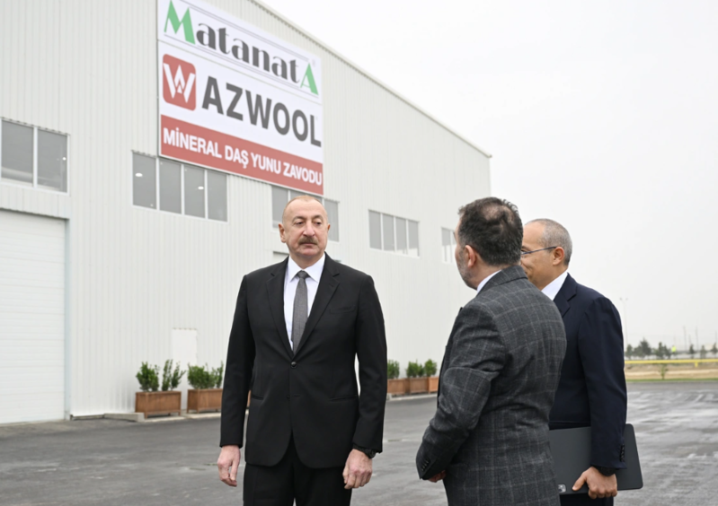 İlham Əliyev AZWOOL mineral daş yunu zavodunun açılışında iştirak edib