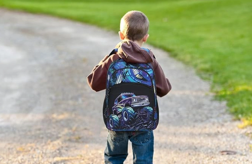 Abşeronda birinci sinif şagirdi məktəbin həyətində öldü