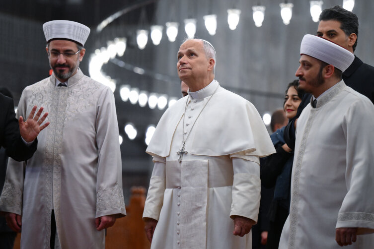 Papa Sultanəhməd məscidində - Video