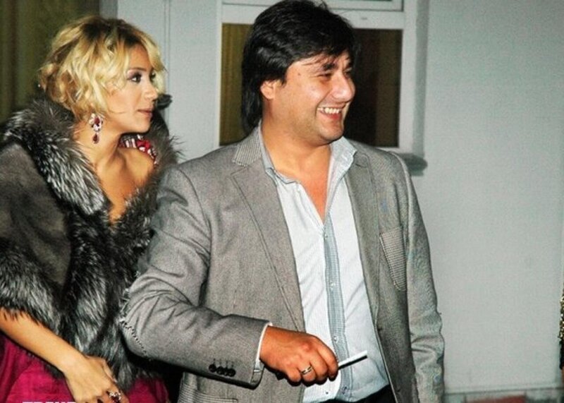 Röya keçmiş ərindən DANIŞDI: "Onlar ailəlikcə elədirlər"