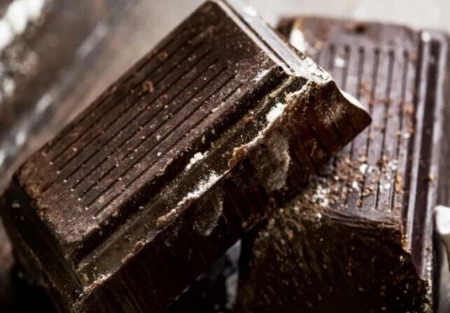 Qara şokoladla qarışdırmamalı olduğunuz 6 vitamin