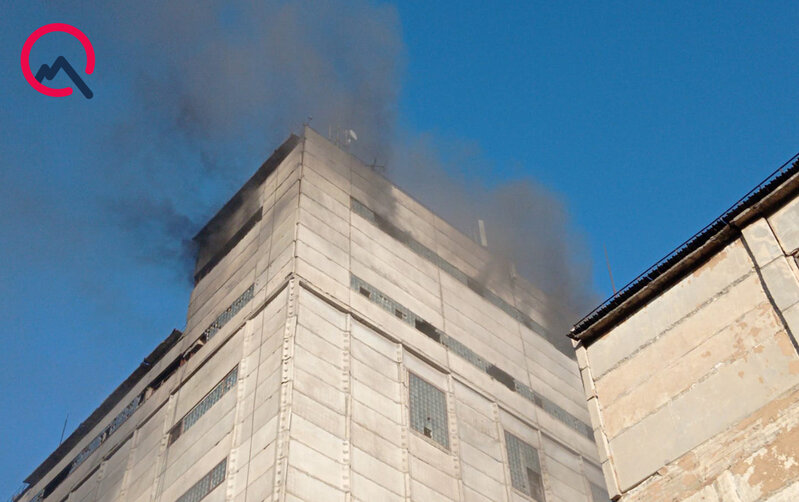 Zavod binasındakı tullantılar yanğına səbəb oldu - Fotolar-Yenilənib