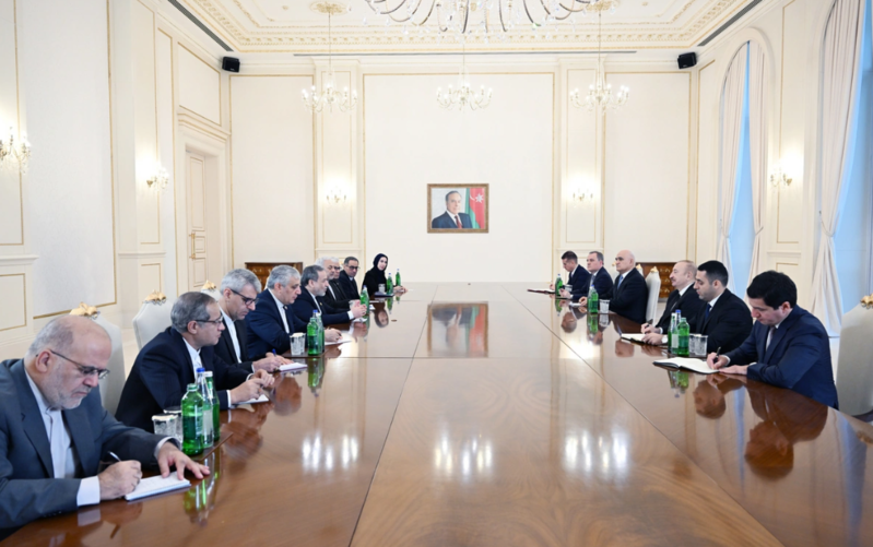 İlham Əliyev İranın xarici işlər nazirini qəbul edib