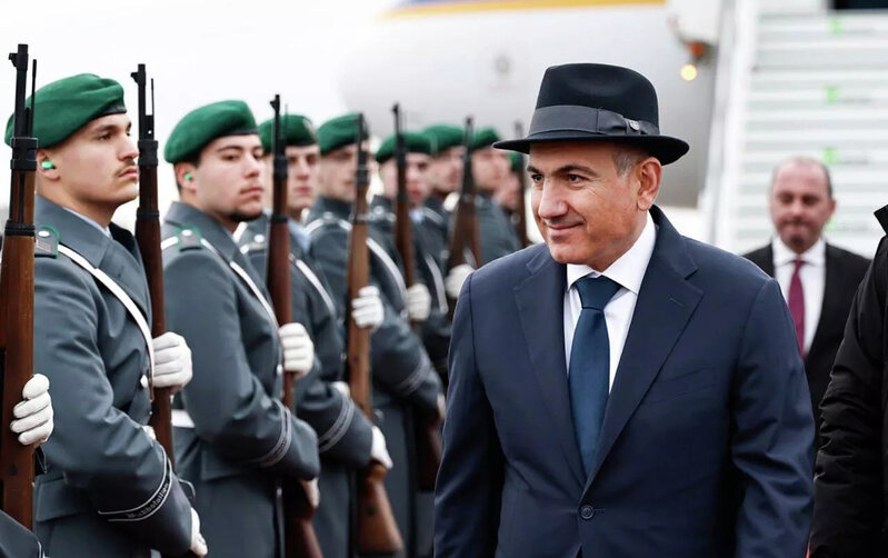 Paşinyan Berlindədir - Foto