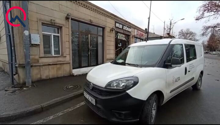 Gəncədə şagirdlərin zəhərləndiyi dönərxana bağlandı - Fotolar