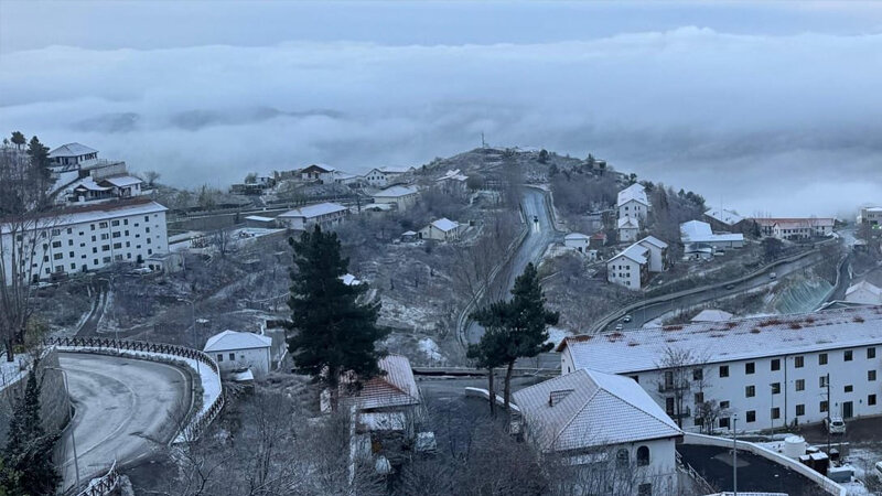 Laçına da qar yağır (FOTO)