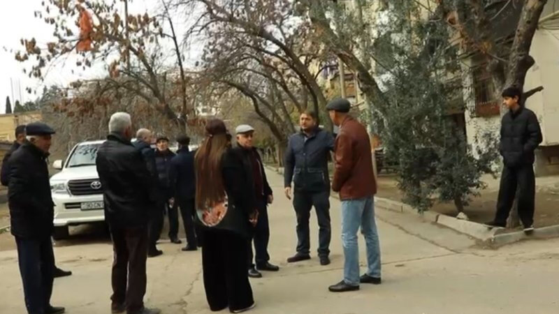 Hasar arxasında qalan sakinlər "WhiteStone Tower" tikinti şirkətindən şikayətçidir (VİDEO)