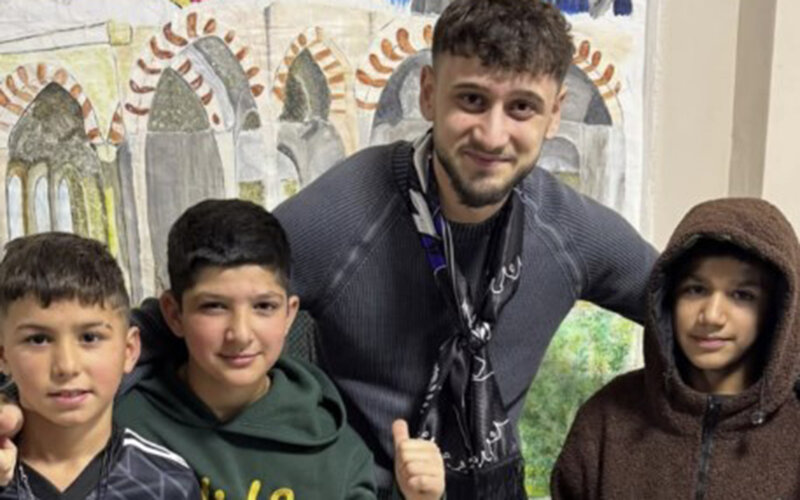 Nəriman Axundzadə uşaq evinə getdi - Video