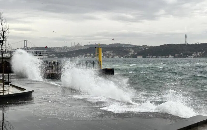 Türkiyədə fırtına həyatı iflic etdi - 3 nəfər öldü-Fotolar