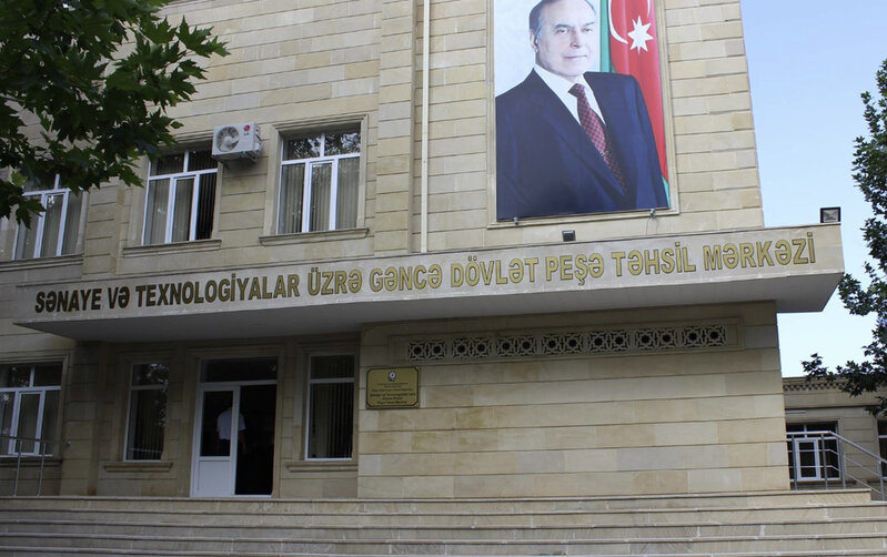 Gəncədə tələbə dərs vaxtı öldü