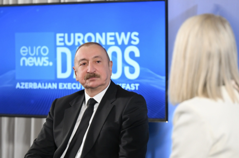 İlham Əliyev Davosda "Euronews" televiziyasına müsahibə verib