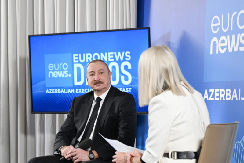 İlham Əliyev Davosda "Euronews" televiziyasına müsahibə verib