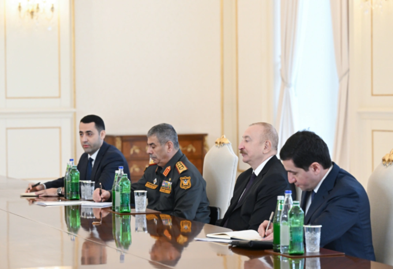 Prezident İranın müdafiə və silahlı qüvvələrə dəstək nazirinin başçılıq etdiyi nümayəndə heyətini qəbul edib