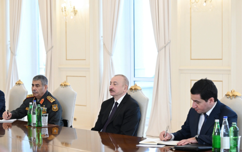 Prezident İranın müdafiə və silahlı qüvvələrə dəstək nazirinin başçılıq etdiyi nümayəndə heyətini qəbul edib