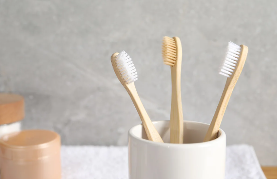 Diş fırçalayarkən tez-tez yol verilən SƏHVLƏR