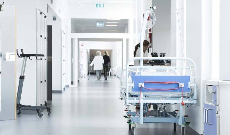 Klinikada xanım həkimin qapısını zorla açan şəxs həbs edildi: "Onu sevirəm..."