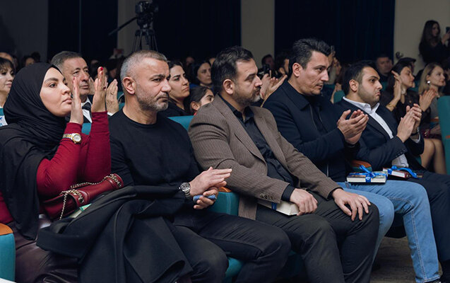 Qurban Qurbanov xanımı ilə tədbirdə - Foto