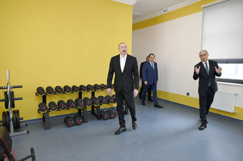 İlham Əliyev Lənkəran Dövlət Peşə Təhsil Mərkəzinin açılışında iştirak edib