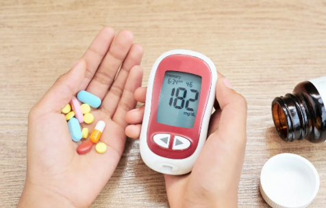 Şərurda şəkər xəstələrinə dövlətin ayırdığı dərmanlar satışa çıxarılıb? - İDDİA