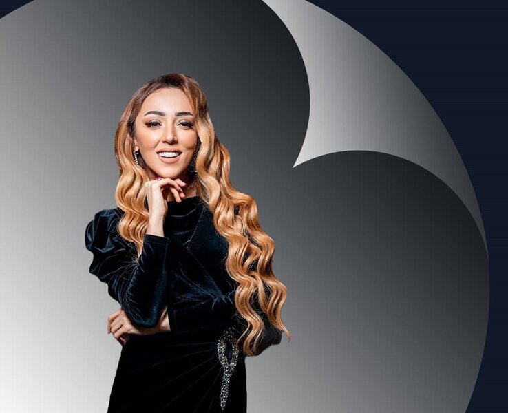 Ofelya yeni avtomobilini NÜMAYİŞ ETDİRDİ - VİDEO