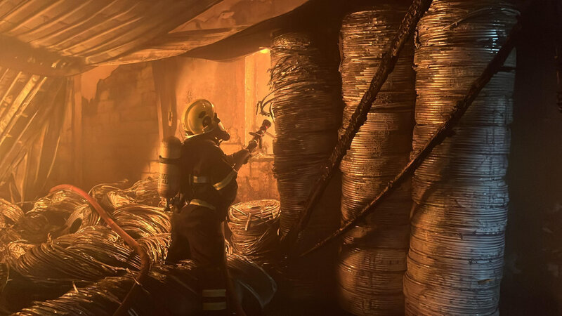 Bakıdakı güclü yanğın söndürüldü - Video -Fotolar - Yenilənib