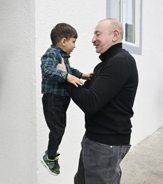 "Sənin maşınını istəyirəm..." - Azyaşlıdan Prezidentə - Video