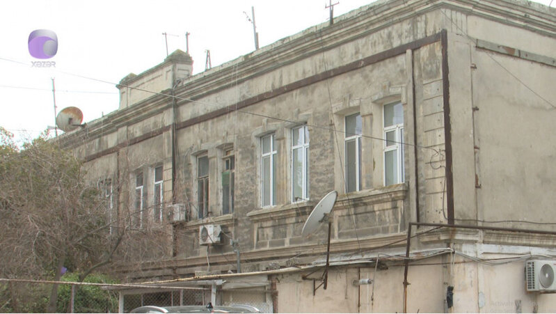 124 yaşlı bina hər an uça bilər (VİDEO)