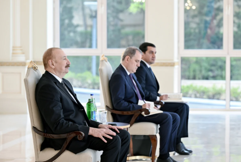 Prezident İlham Əliyev Esvatininin Azərbaycanda yeni təyin olunmuş səfirini qəbul edib - FOTO