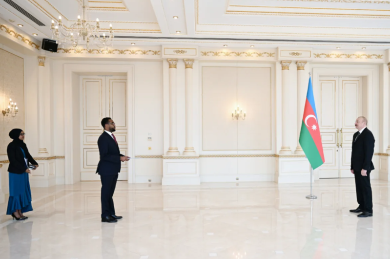 Prezident Somalinin Azərbaycanda yeni təyin olunmuş səfirini qəbul edib - FOTO - VİDEO