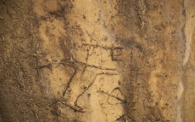 Qobustanda yeni qayaüstü izlər aşkarlandı - Fotolar