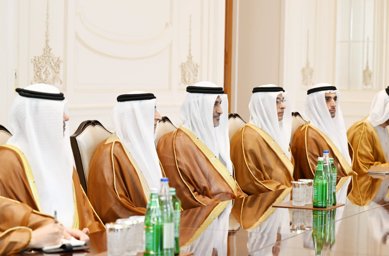 İlham Əliyev Birləşmiş Ərəb Əmirliklərinin nümayəndə heyətini qəbul edib - FOTO