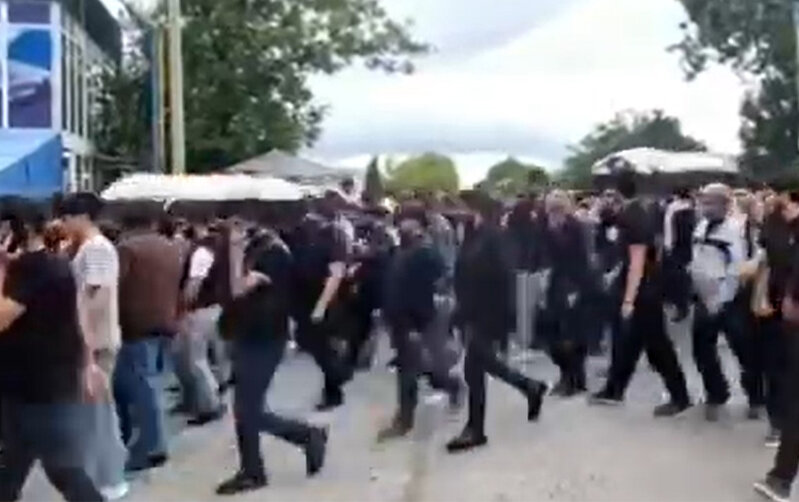 Qəzada həlak olan 4 azərbaycanlı günlər sonra dəfn edildi - Video