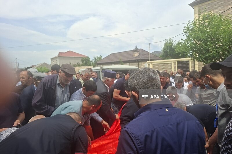 Gəmiyə hücumda həlak olan Fuad Orucov Xaçmazda dəfn edildi (FOTO)