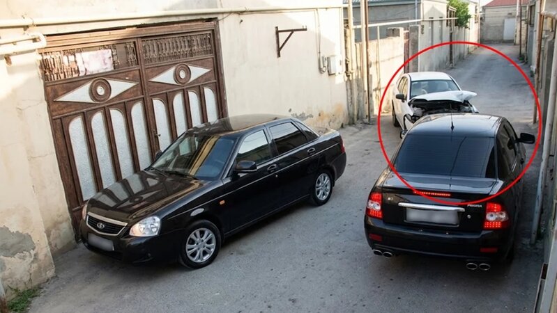 Bakıda "Mercedes"lə BYD-nin toqquşmasının ANBAAN GÖRÜNTÜLƏRİ A- A+
