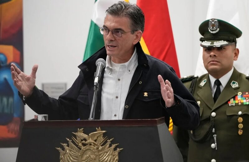 Boliviyada kütləvi iğtişaşlara görə fövqəladə vəziyyət elan edildi