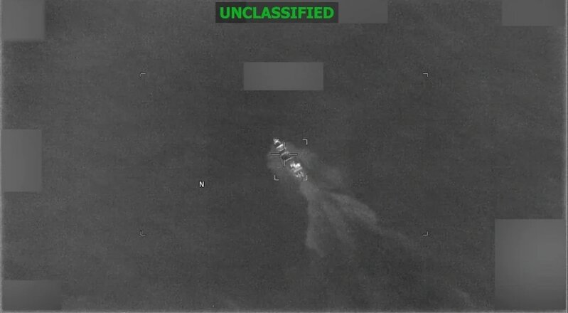 ABŞ Karib dənizində narkotik daşıyan gəmiyə zərbə endirib - VİDEO