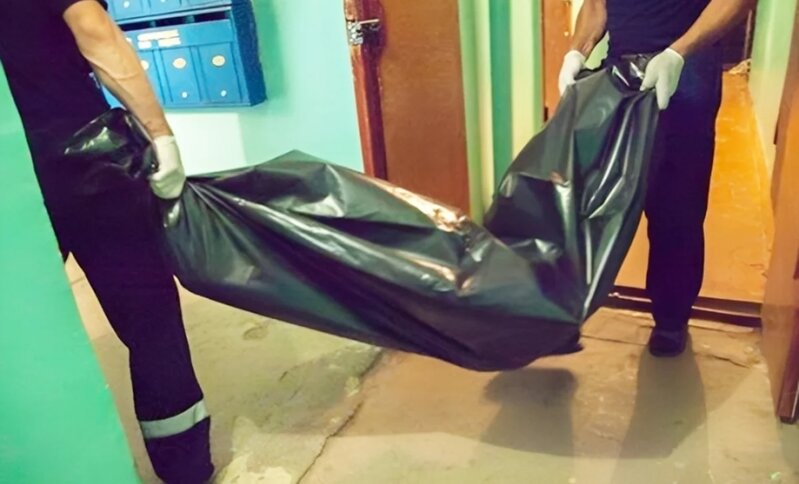 Bakıda binanın zirzəmisindən çürümüş meyit tapıldı