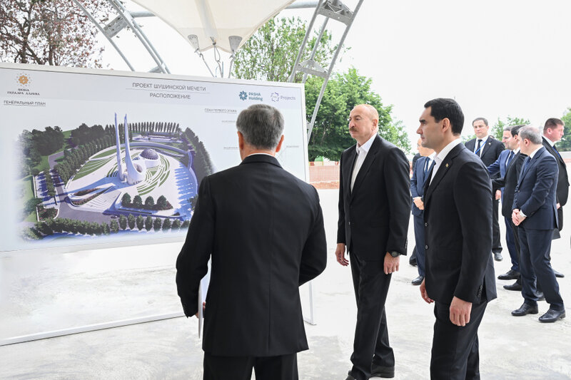 Şuşa məscidində tikinti işləri ilə tanış oldular - Fotolar