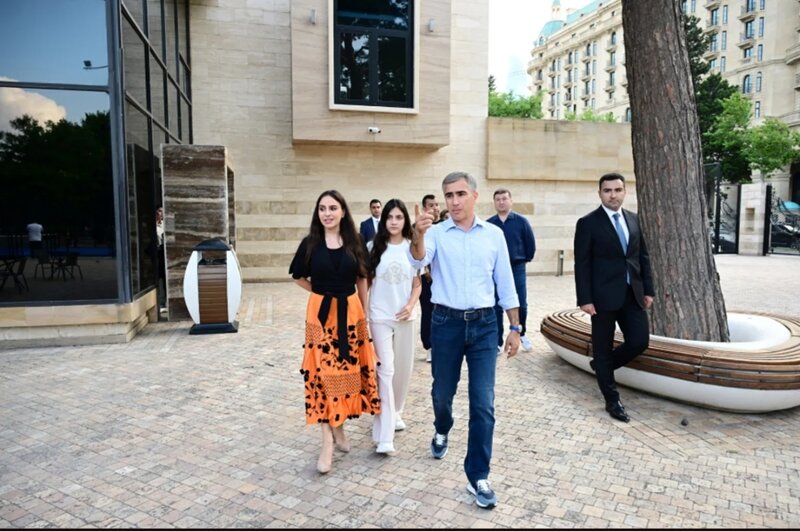 Leyla və Arzu Əliyevalar Dənizkənarı Milli Parkda açılış və təqdimat mərasimlərində iştirak ediblər