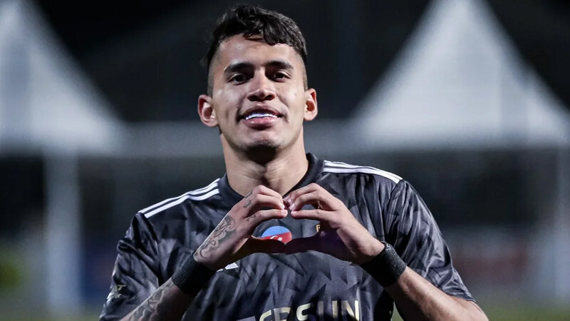 "Qarabağ" açıqladı: Kamilo Duran rəsmən "Seltik"də