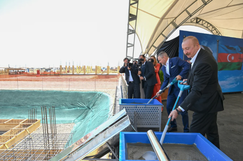 Slovakiyadan Azərbaycana məktəb hədiyyəsi: Prezidentlər təməlqoyma mərasiminə qatıldılar - FOTO