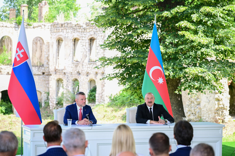 Azərbaycan-Slovakiya qarşılıqlı etimad mühiti münasibətlərin daha da inkişafına şərait yaradır