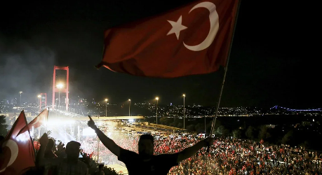 Bu gün Türkiyədə Demokratiya və Milli Birlik Günüdür