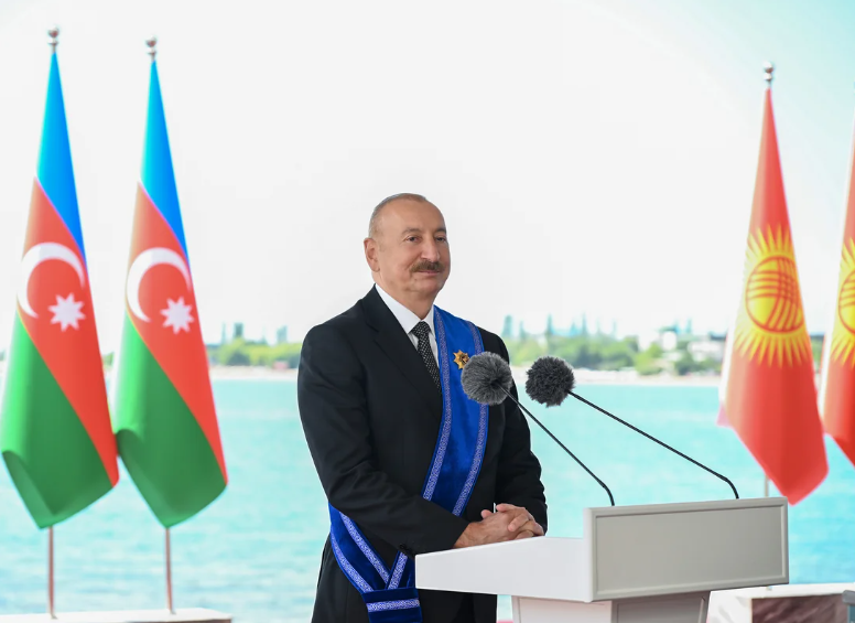 Azərbaycan və Qırğızıstan prezidentləri mətbuata bəyanatlarla çıxış ediblər - FOTO