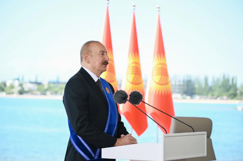 Azərbaycan və Qırğızıstan prezidentləri mətbuata bəyanatlarla çıxış ediblər - FOTO