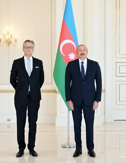 İlham Əliyev Almaniyanın Azərbaycana yeni təyin olunmuş səfirini qəbul edib - FOTO