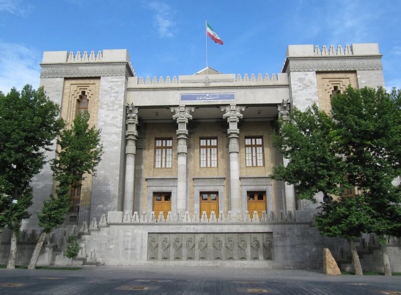 İran Fransa səfirliyinin iki əməkdaşını ölkəyə buraxmayacaq